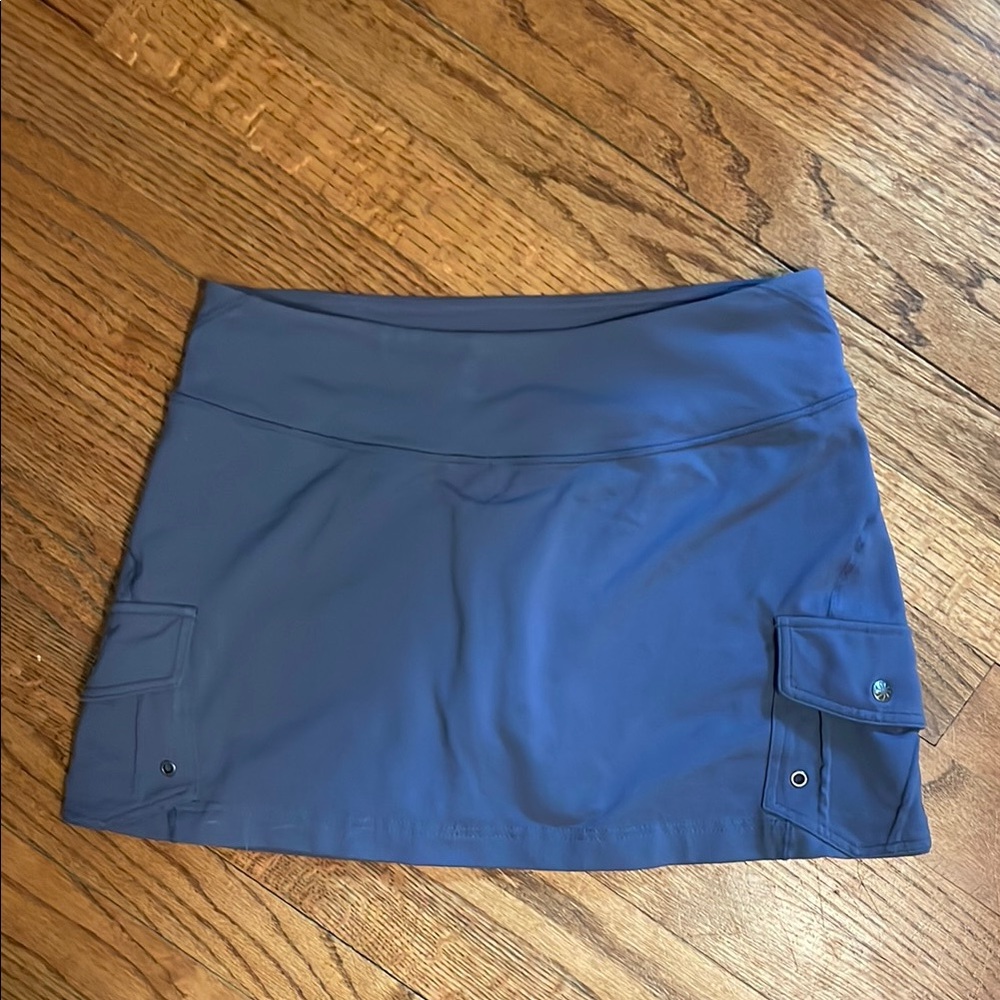Athleta Oasis Skort Skirt-size small